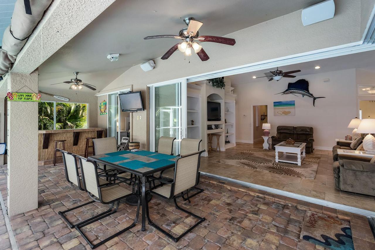 Luxury Home, Hot Tub, Heated Pool, Tiki Bar - Villa Spain Cape Coral Bagian luar foto