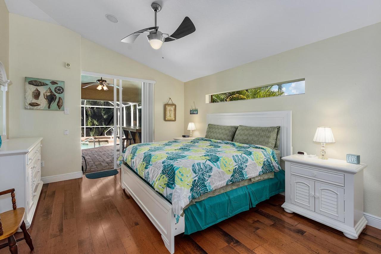 Luxury Home, Hot Tub, Heated Pool, Tiki Bar - Villa Spain Cape Coral Bagian luar foto
