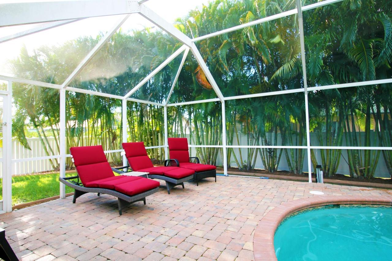 Luxury Home, Hot Tub, Heated Pool, Tiki Bar - Villa Spain Cape Coral Bagian luar foto