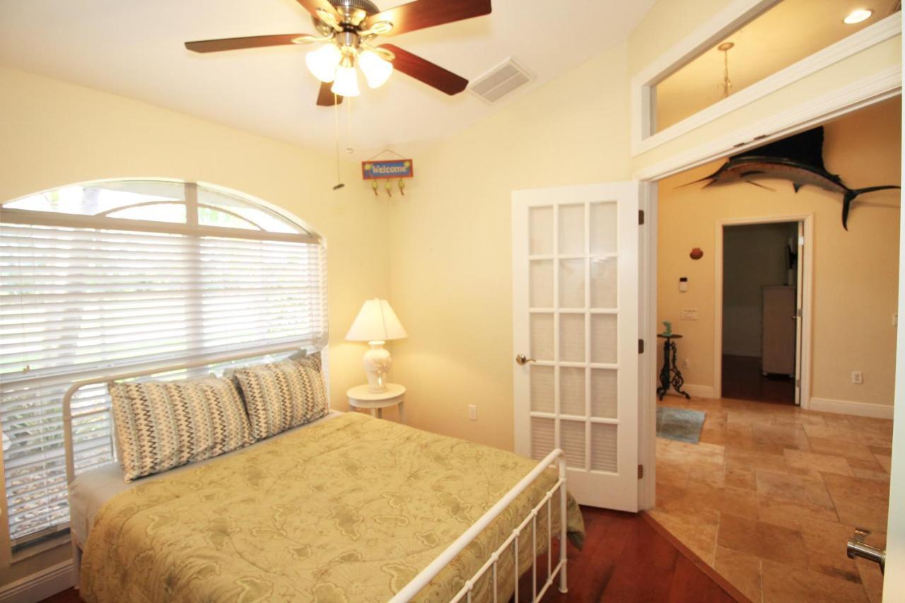 Luxury Home, Hot Tub, Heated Pool, Tiki Bar - Villa Spain Cape Coral Bagian luar foto
